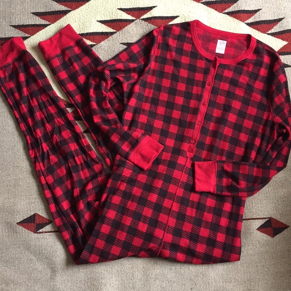 Fruit of the Loom Other - EUC Fruit of the Loom long underwear pajamas 1-2XL